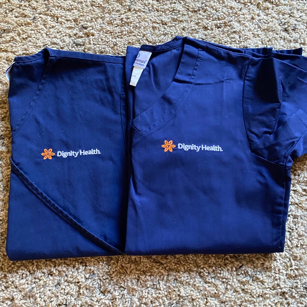 Dignity Health scrub tops XSmall